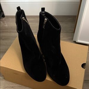 Liz Claiborne Black Suede Pointed Ankle Booties with Side Zip
